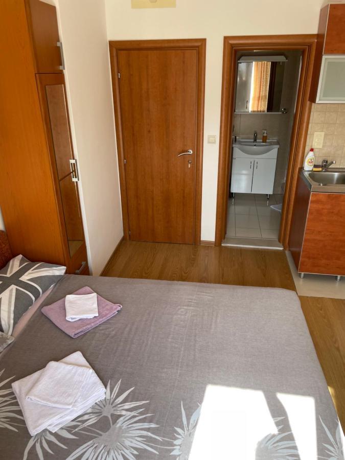 Apartments Manojlovic Будва Екстер'єр фото