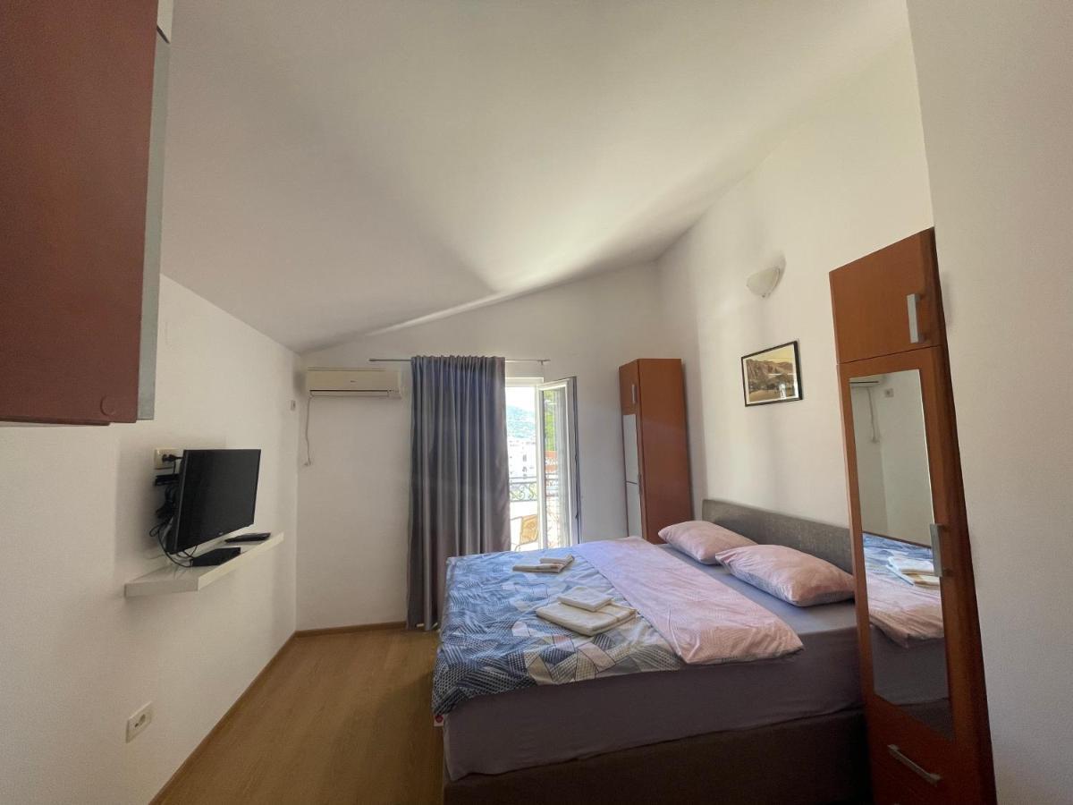 Apartments Manojlovic Будва Екстер'єр фото