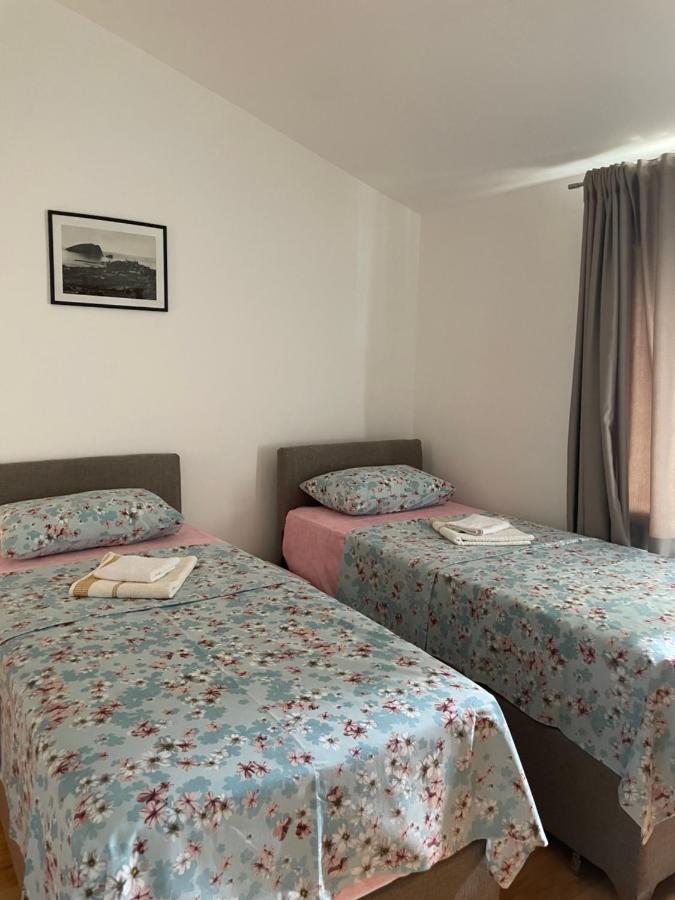 Apartments Manojlovic Будва Екстер'єр фото