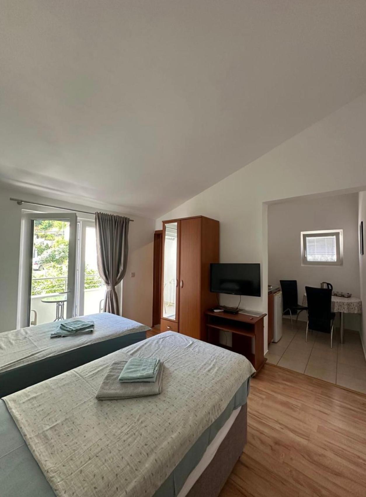 Apartments Manojlovic Будва Екстер'єр фото