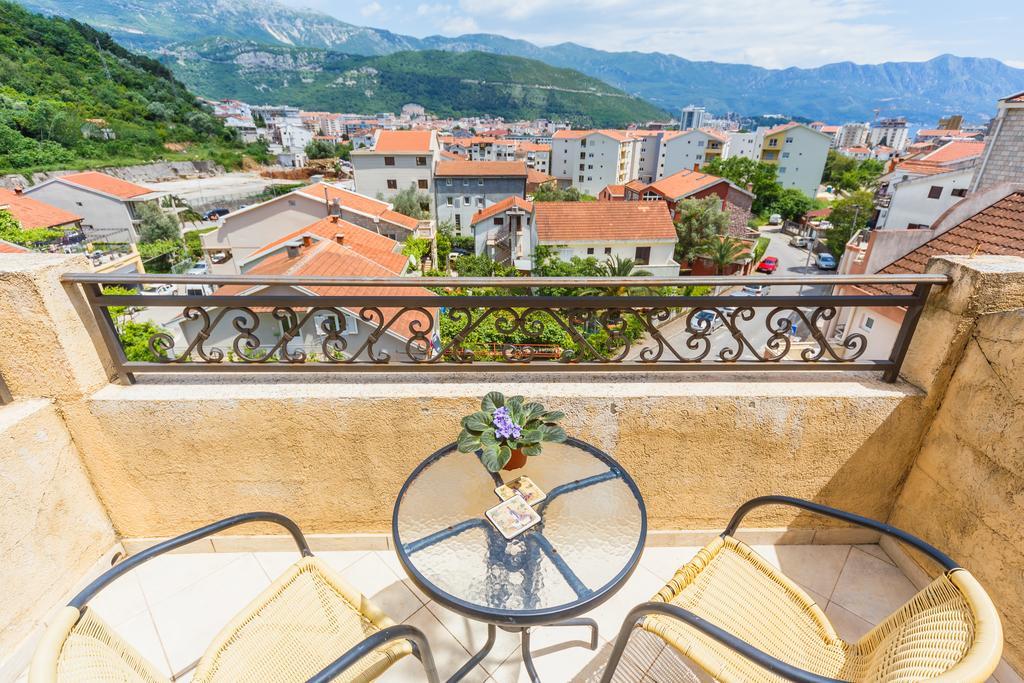 Apartments Manojlovic Будва Екстер'єр фото