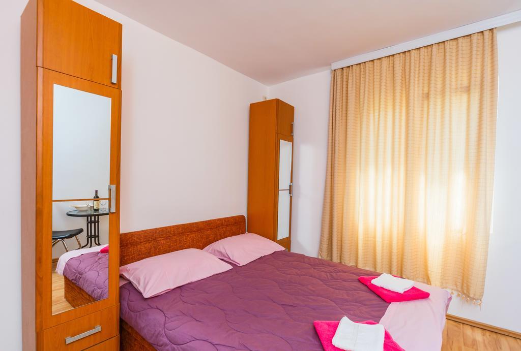 Apartments Manojlovic Будва Екстер'єр фото