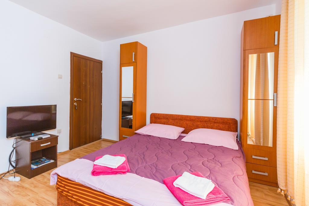 Apartments Manojlovic Будва Екстер'єр фото