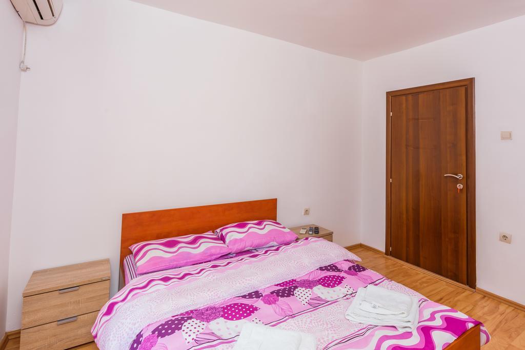 Apartments Manojlovic Будва Екстер'єр фото